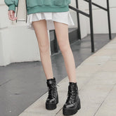 Zapatos de plataforma de estilo gótico punk estético